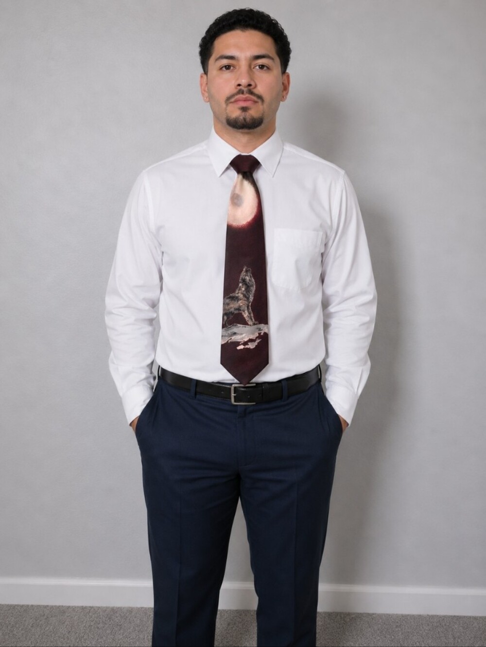 Vintage wool howling at the moon wolf tie